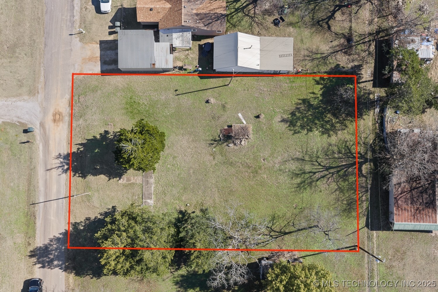 504 E Cherokee Street Property Photo 2