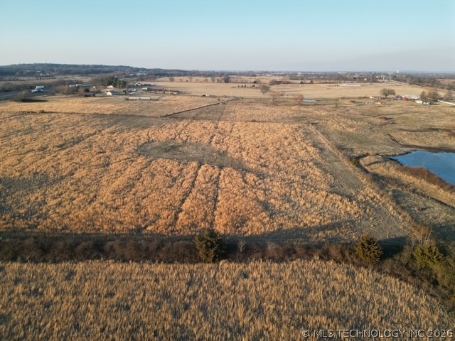 3 E 1100 Road Property Photo 9