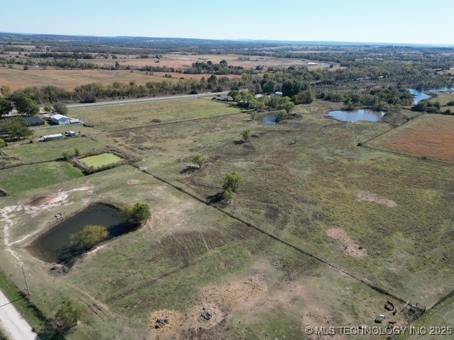 4 E 1100 Road Property Photo 5