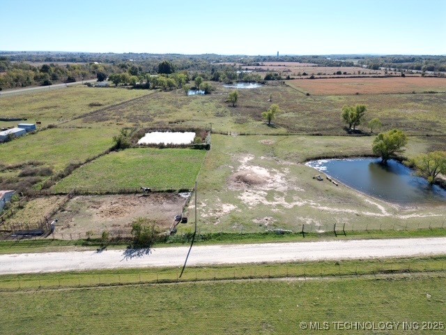 4 E 1100 Road Property Photo 7