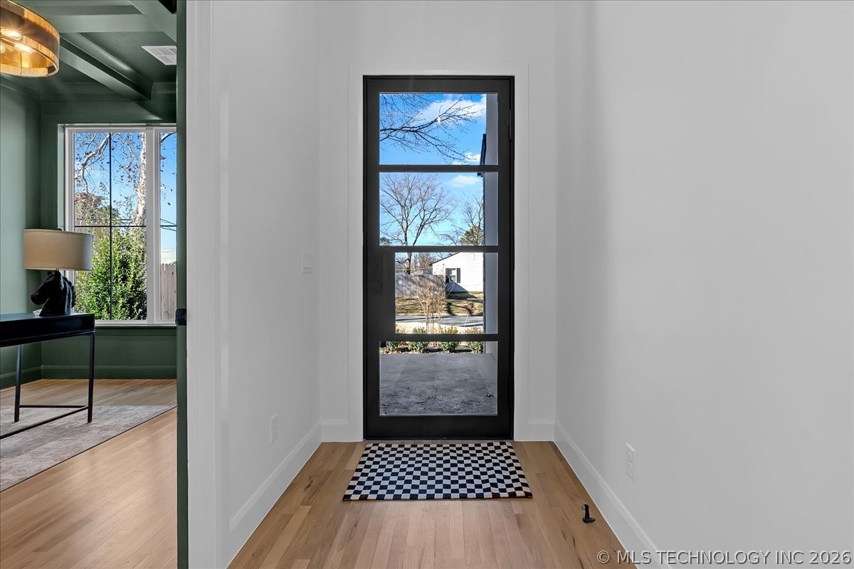 4703 S Detroit Avenue Property Photo 4