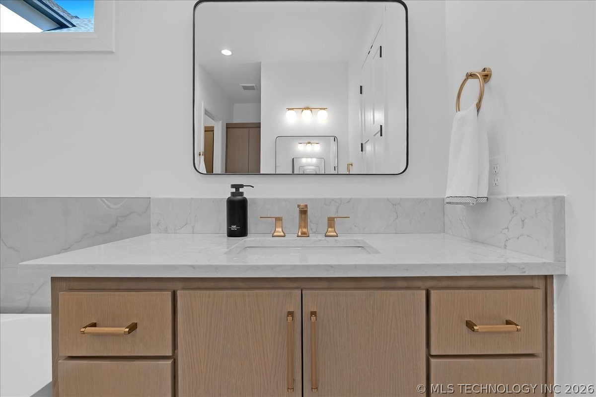 4703 S Detroit Avenue Property Photo 26