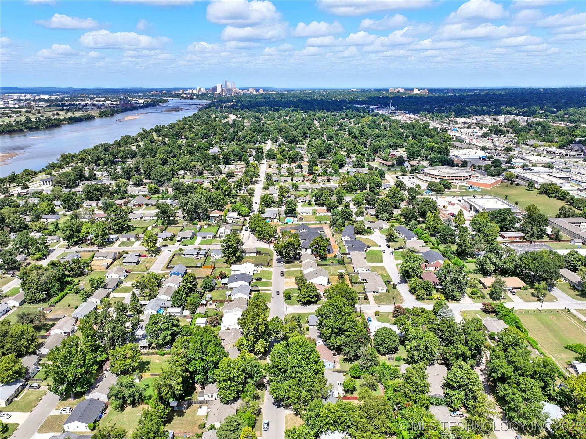 4703 S Detroit Avenue Property Photo 66