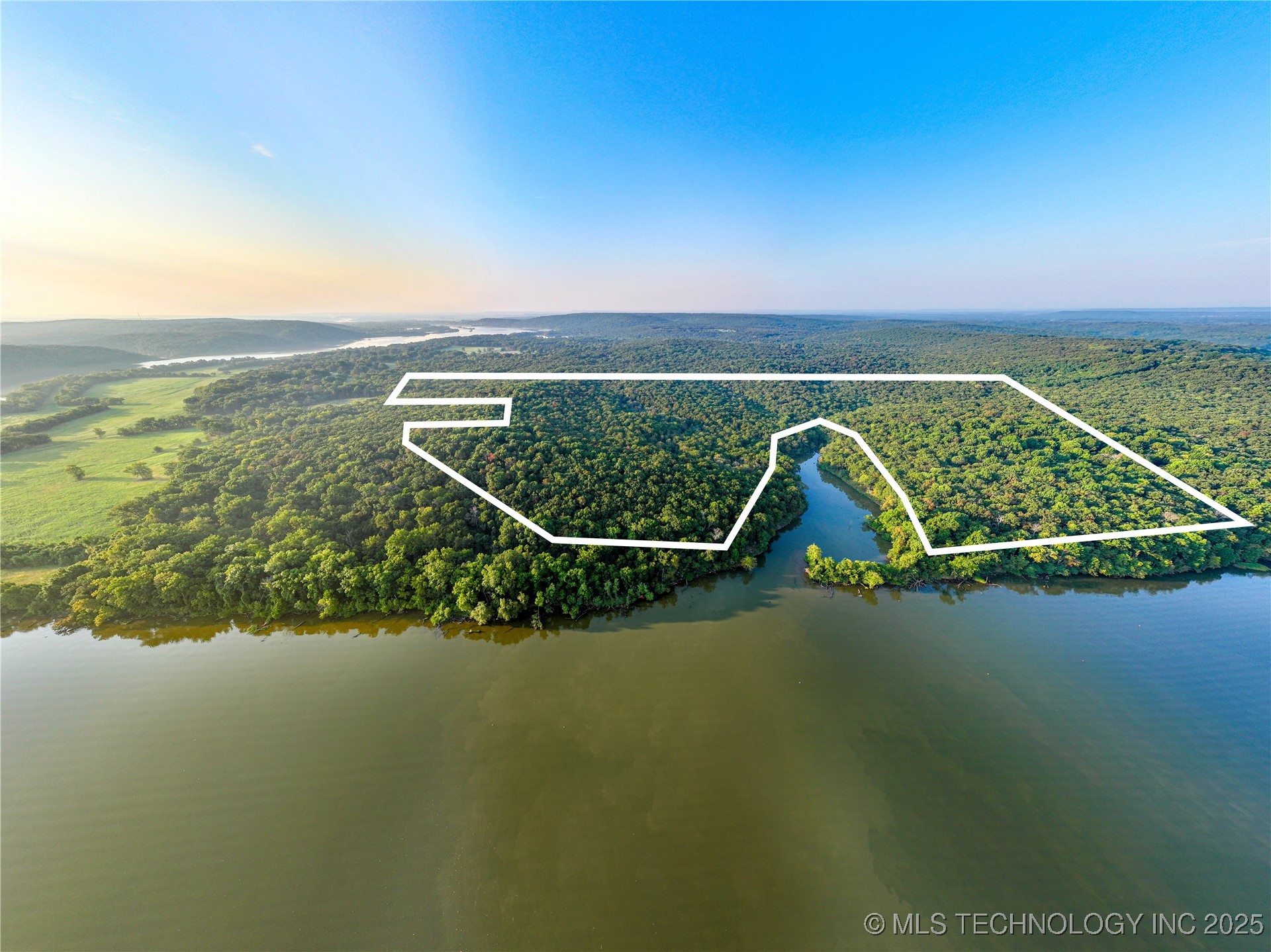 00168 N 4400 Road Property Photo 1