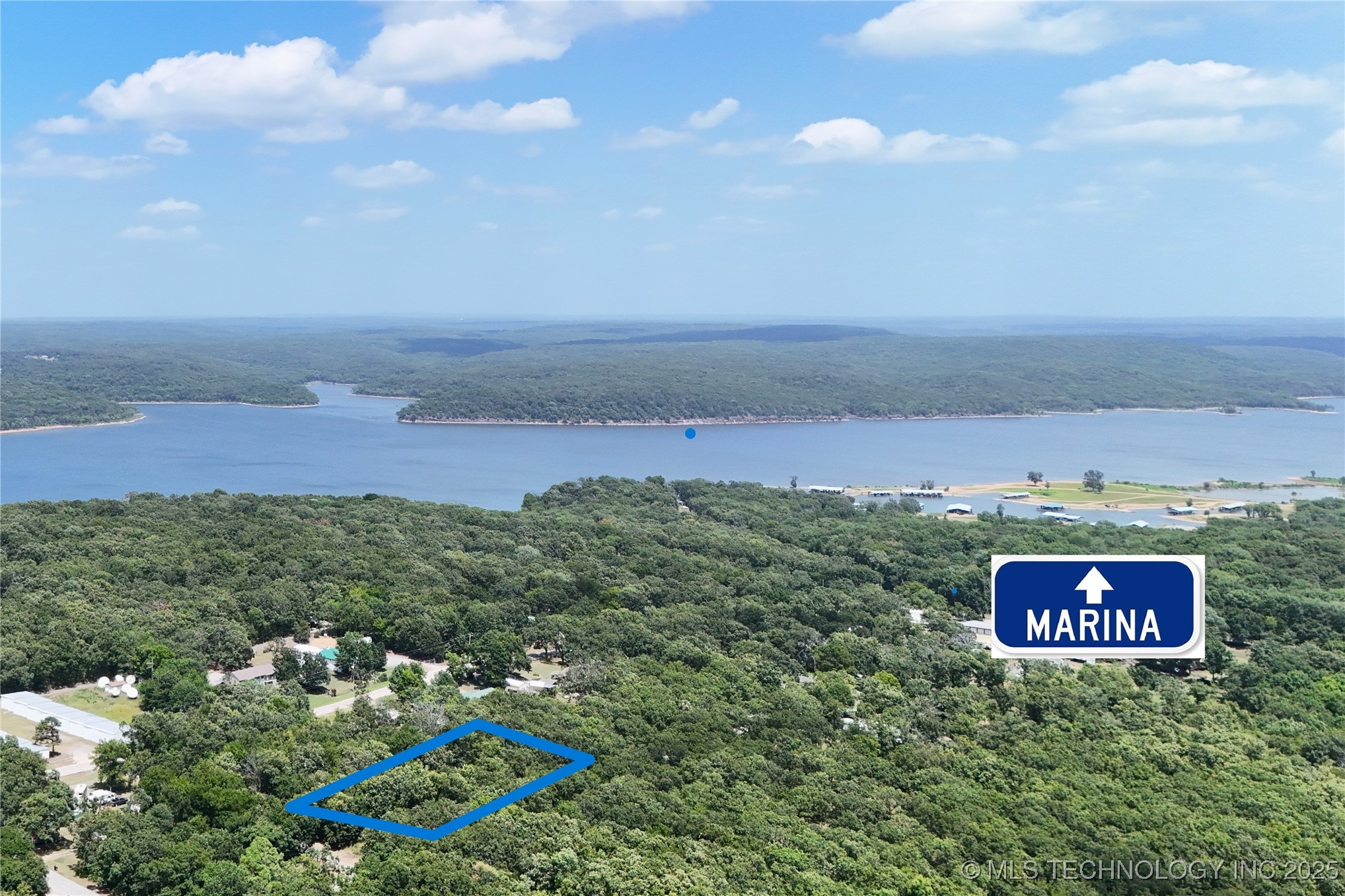 E 700 Drive Property Photo 3