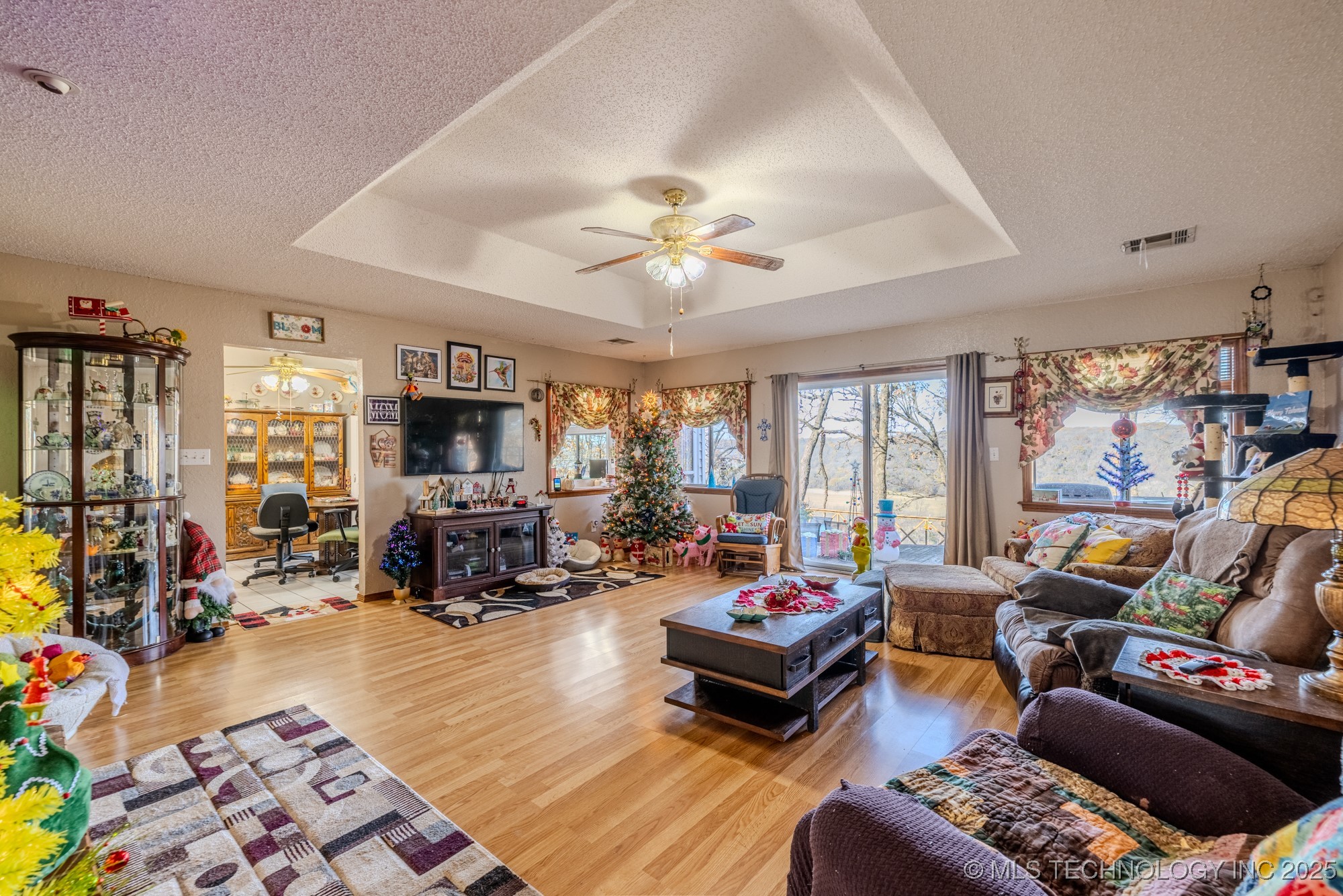 3202 W 820 Road Property Photo 5