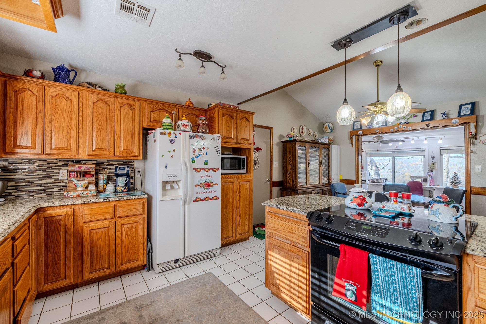 3202 W 820 Road Property Photo 12