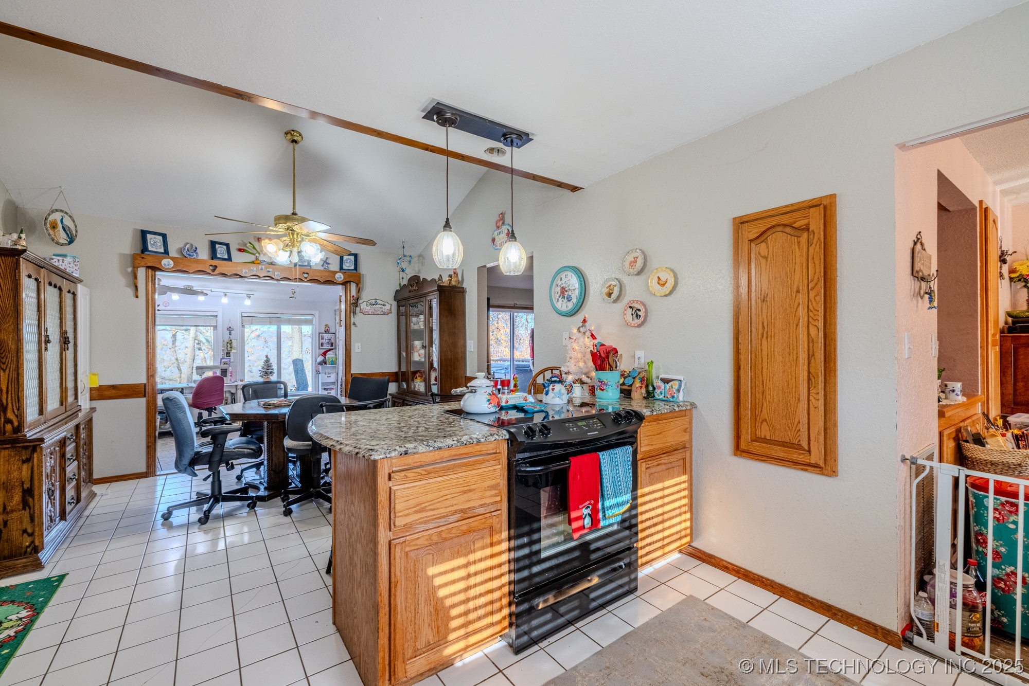 3202 W 820 Road Property Photo 13