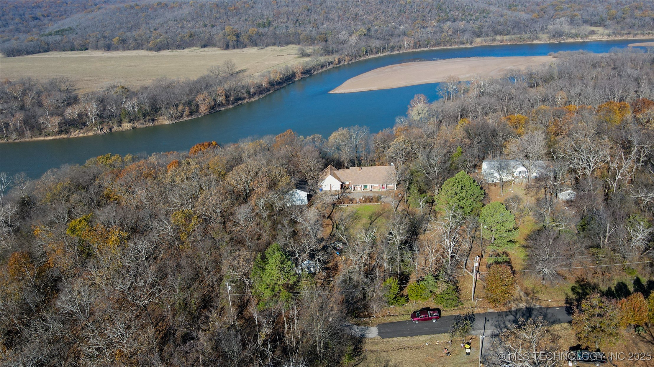 3202 W 820 Road Property Photo 46