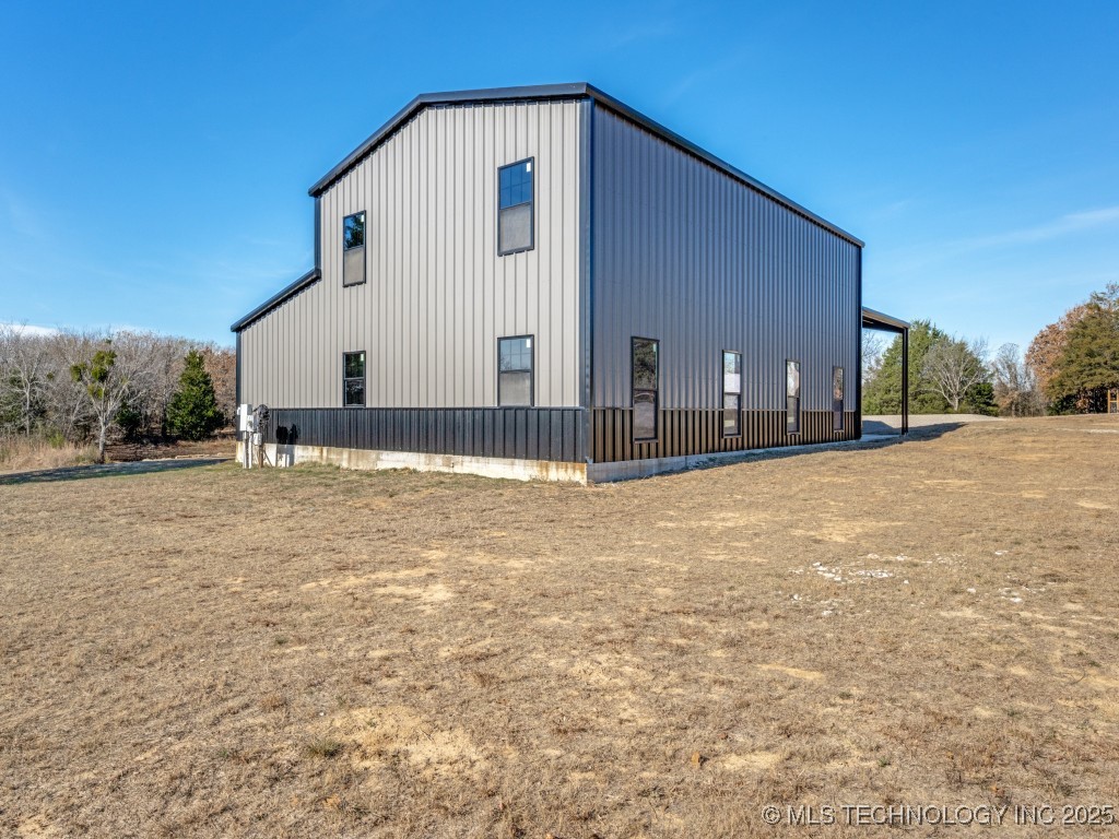 1199 Newport Property Photo 11