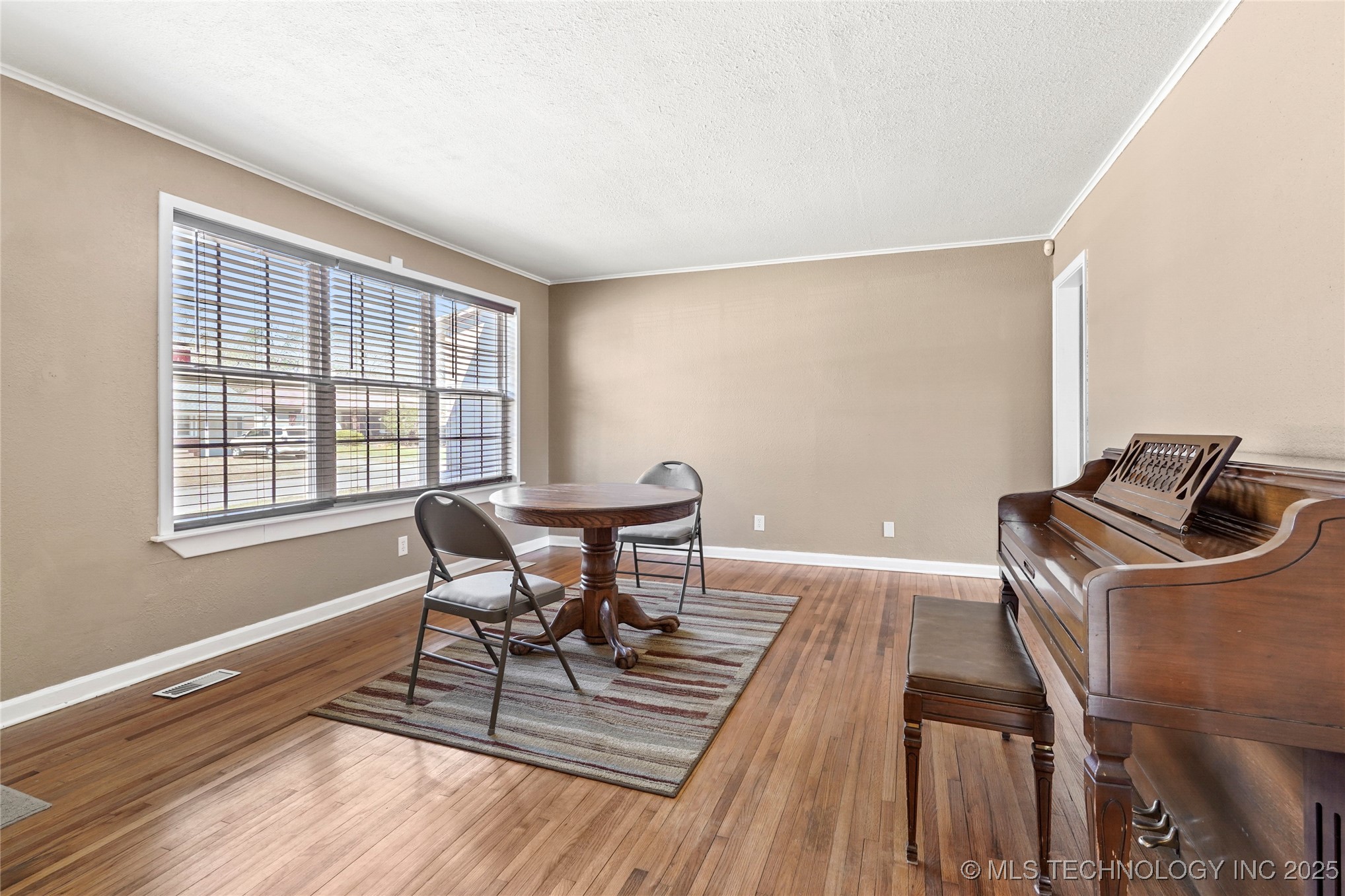 4641 S Trenton Avenue Property Photo 4