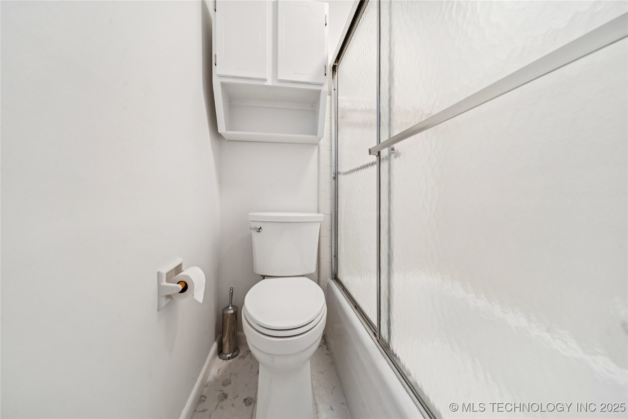 1138 N Fern Avenue Property Photo 23