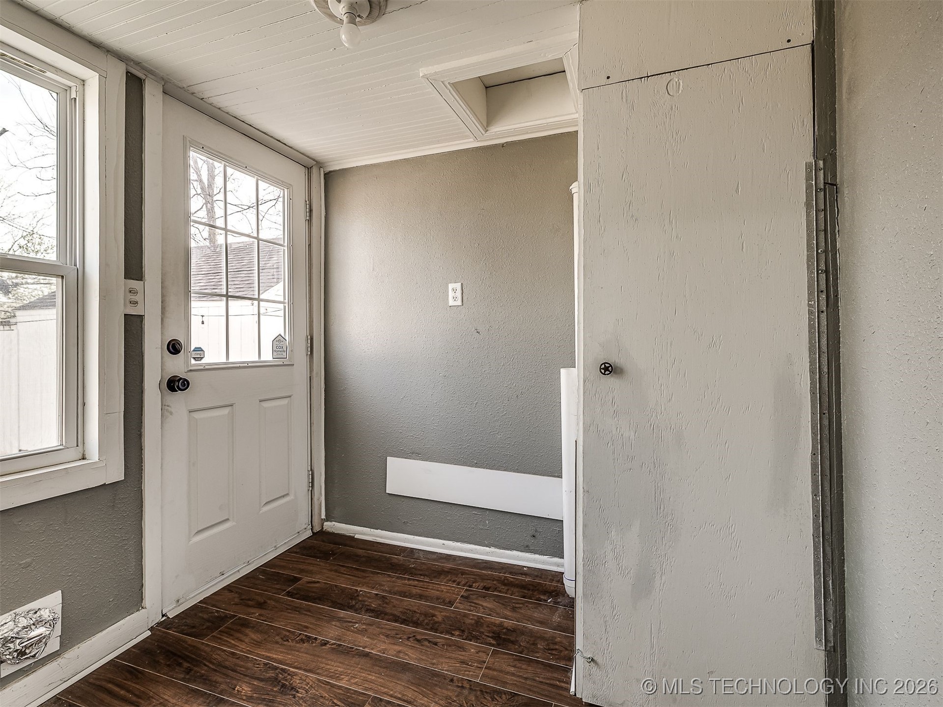 1227 S Richmond Avenue Property Photo 22