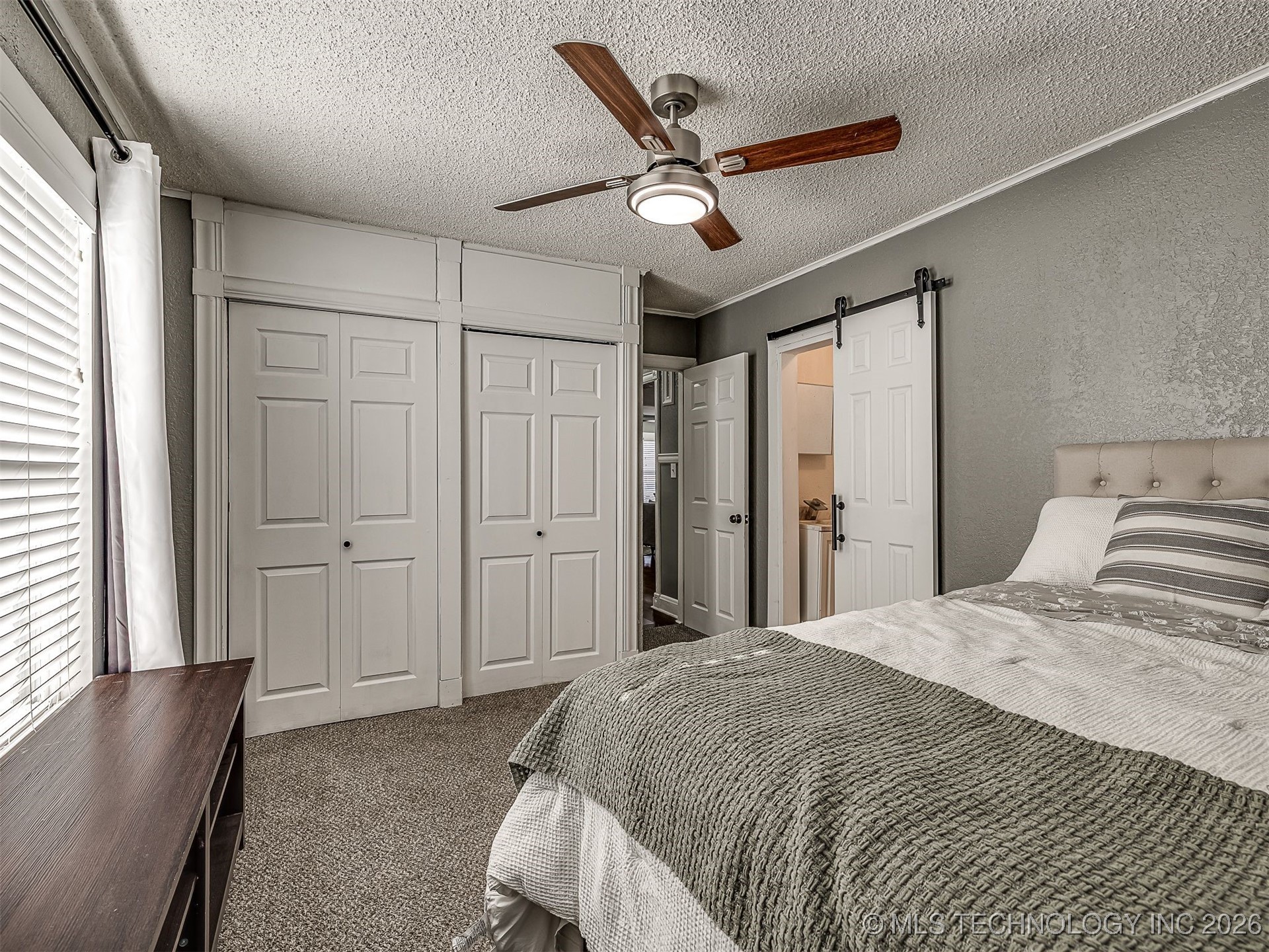 1227 S Richmond Avenue Property Photo 27