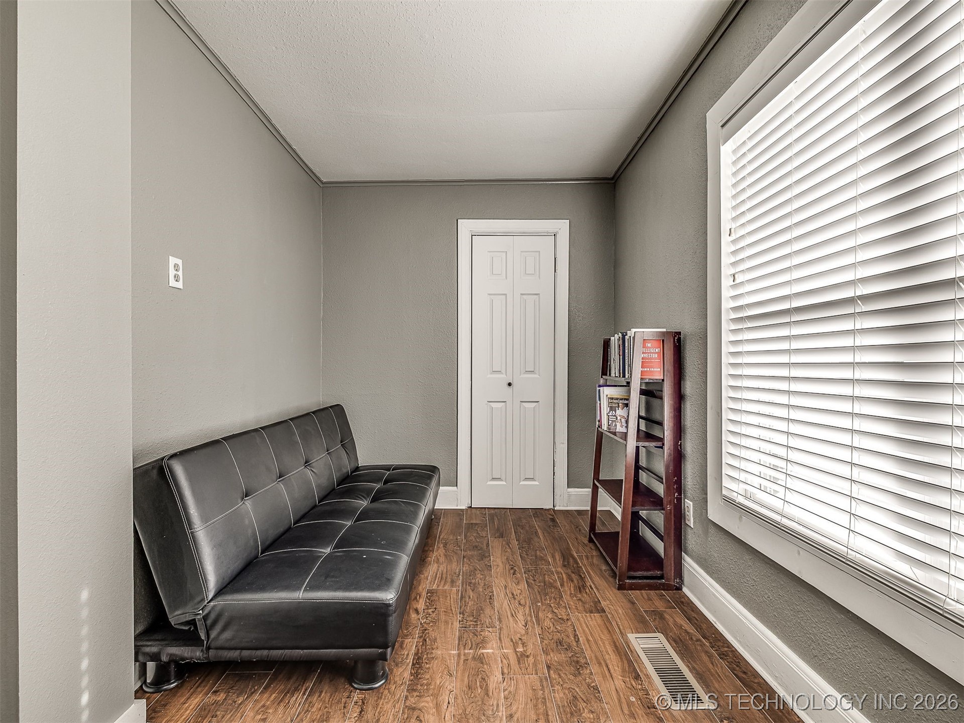 1227 S Richmond Avenue Property Photo 36