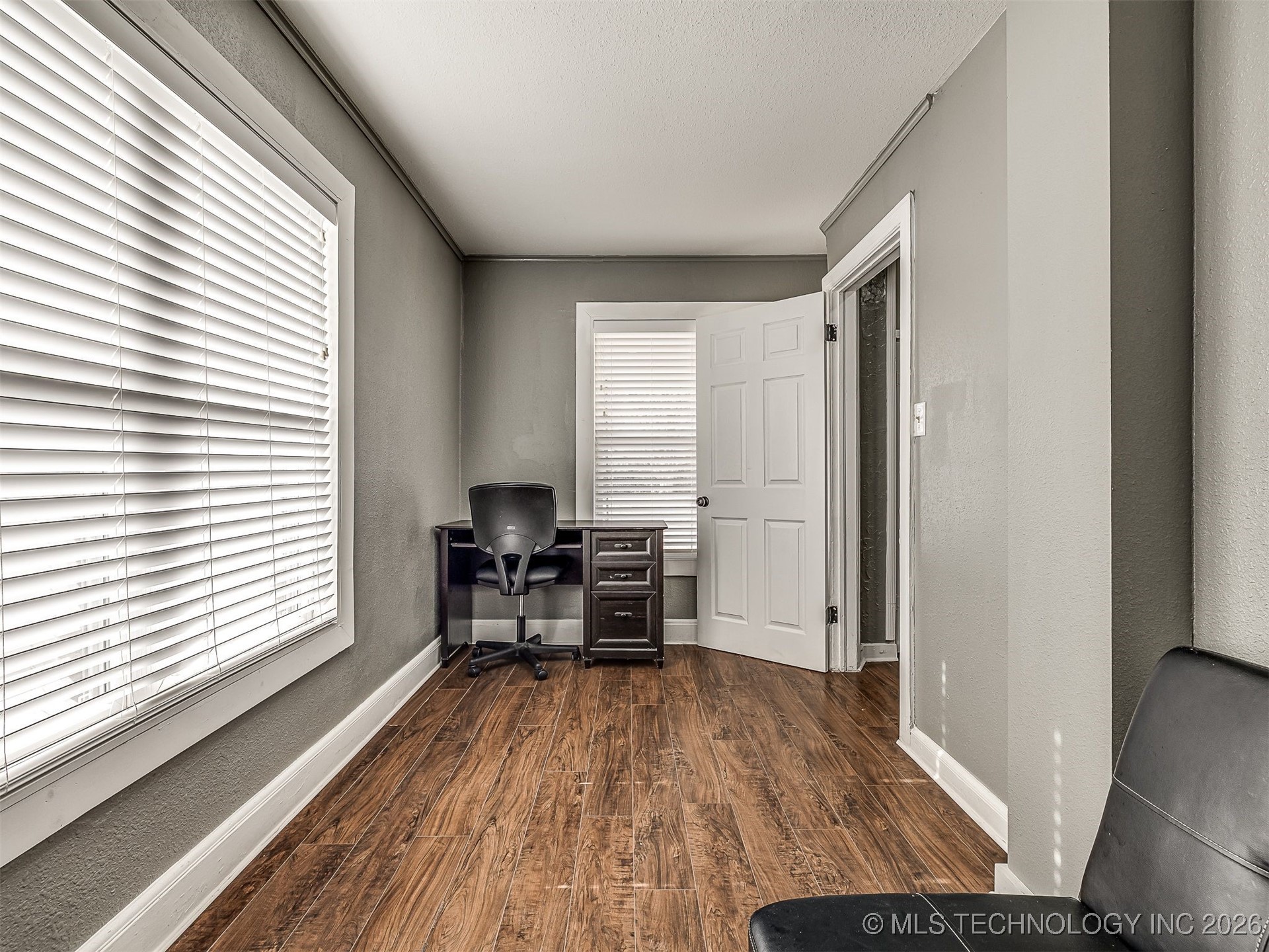 1227 S Richmond Avenue Property Photo 37