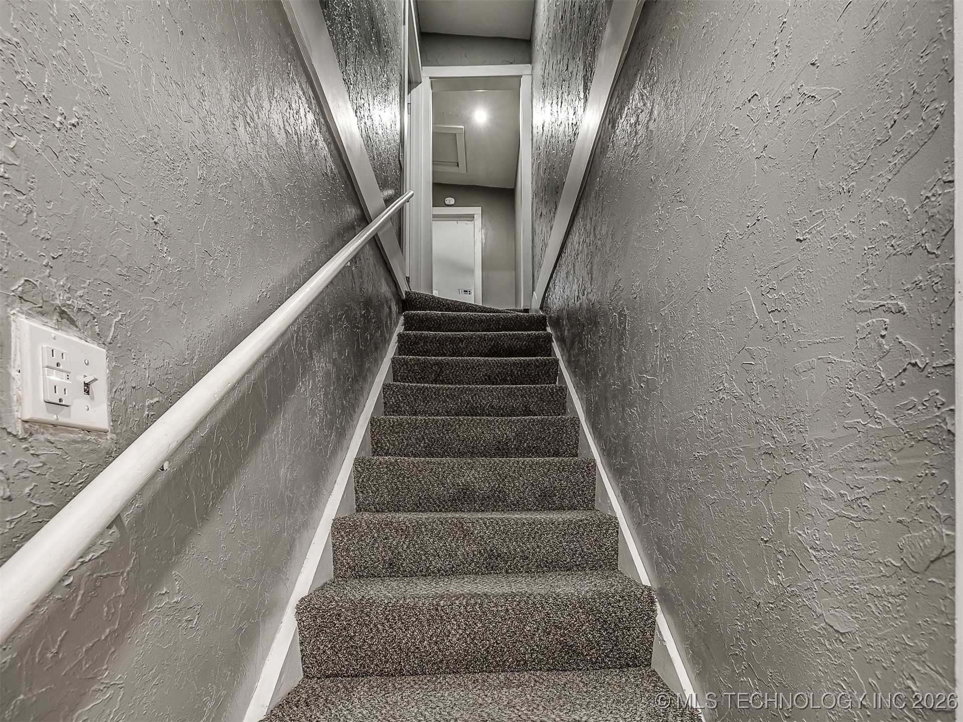 1227 S Richmond Avenue Property Photo 38