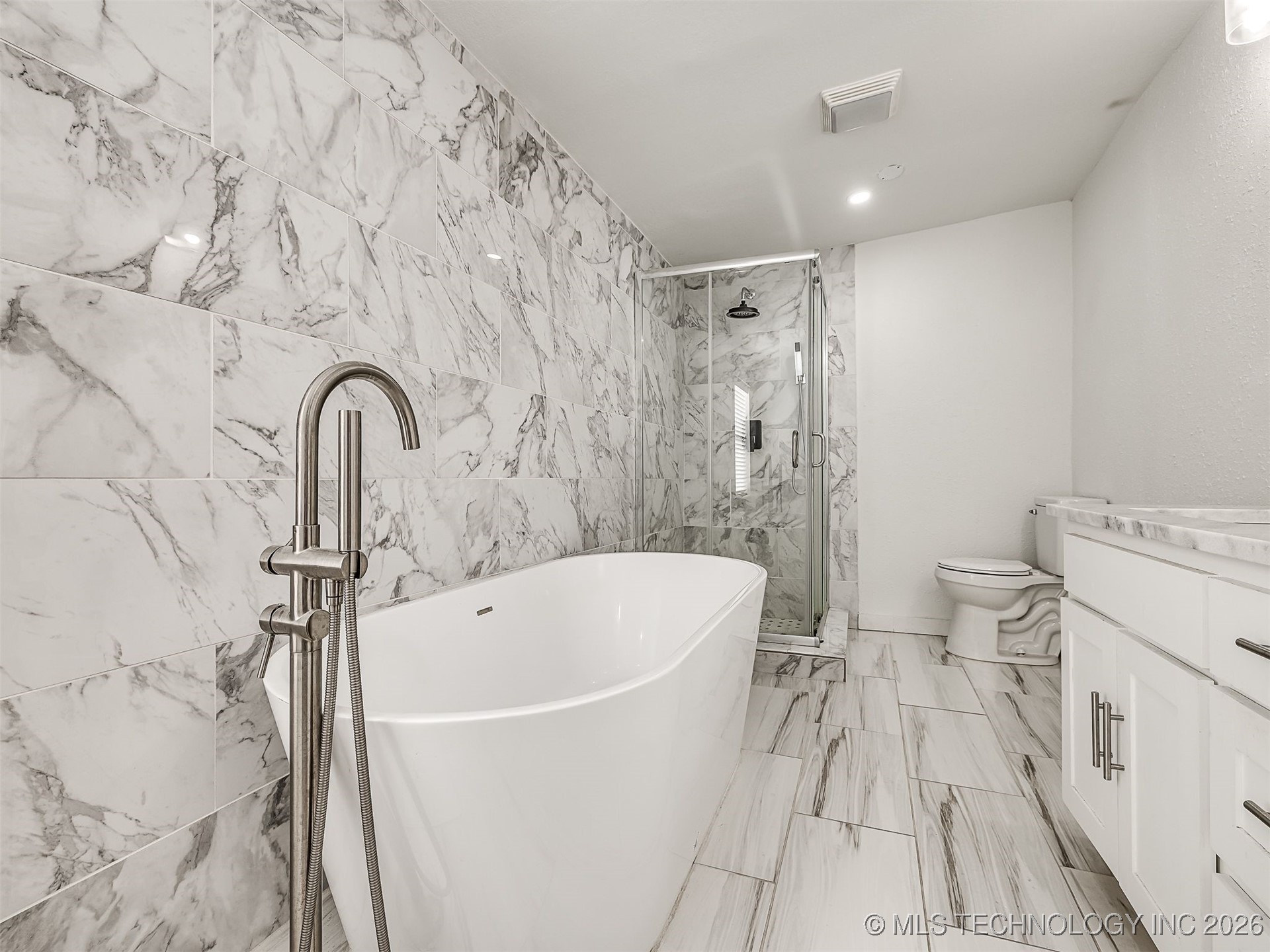 1227 S Richmond Avenue Property Photo 53