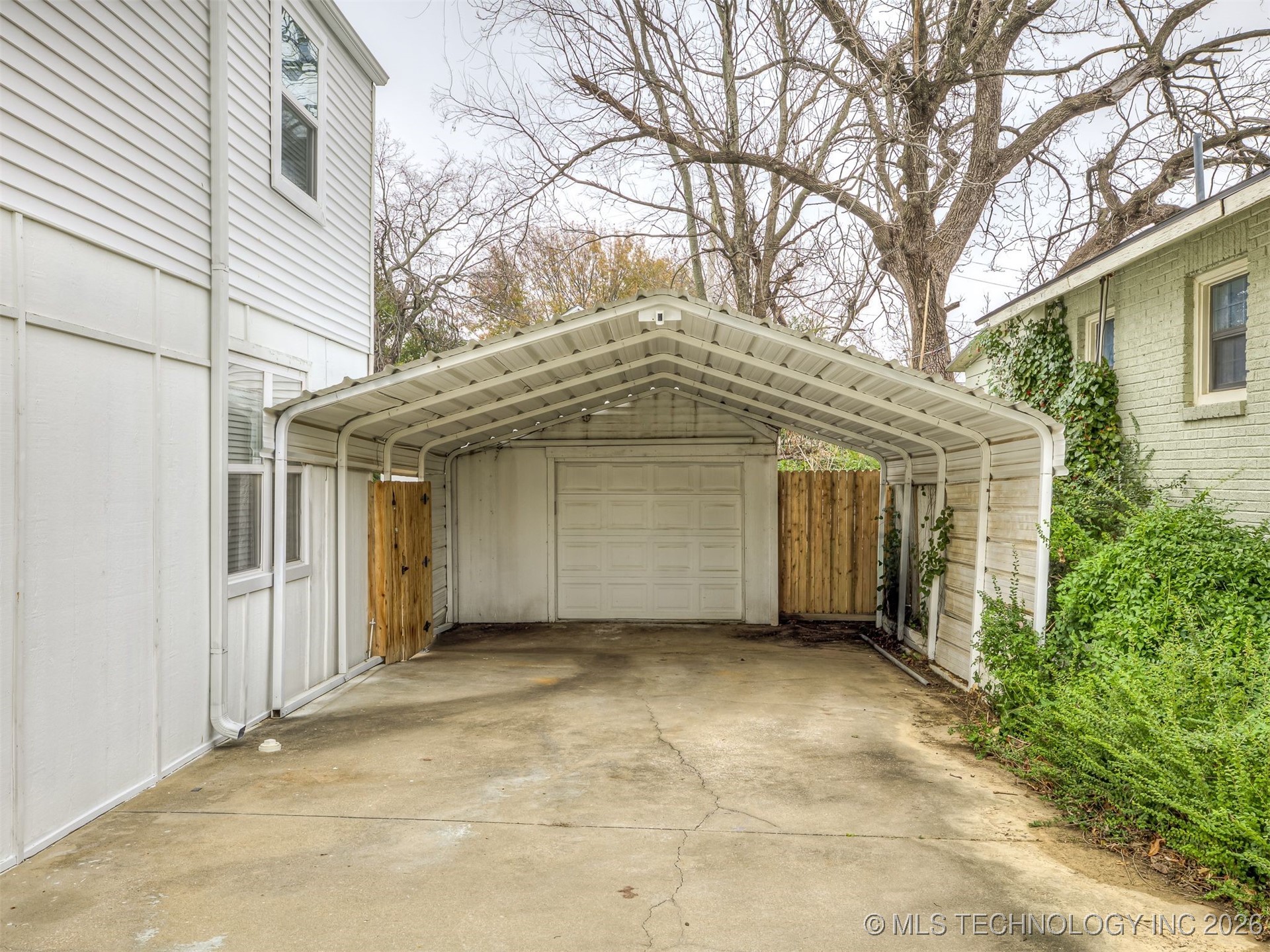 1227 S Richmond Avenue Property Photo 60