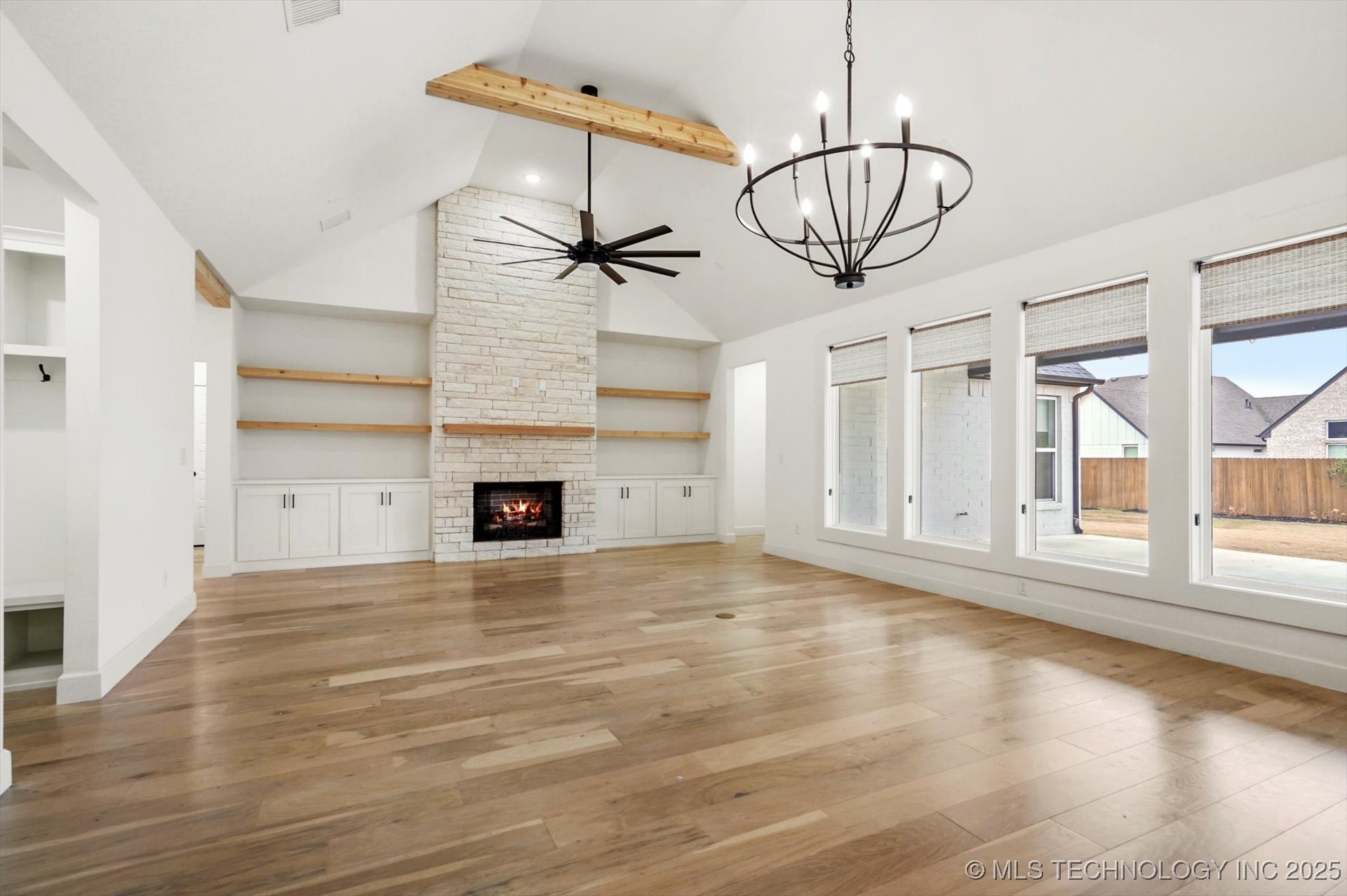 13716 S 21st Court E Property Photo 4