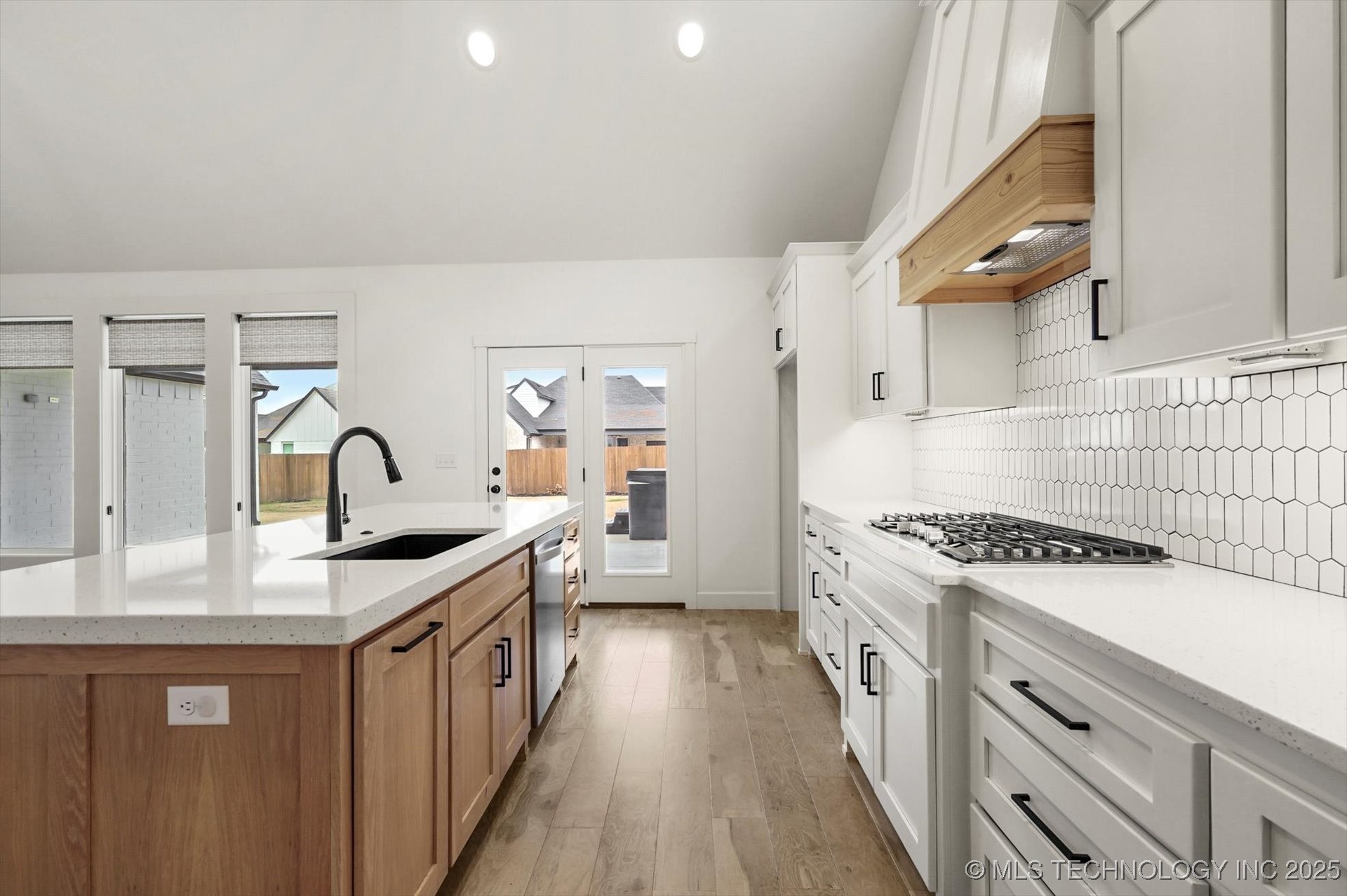 13716 S 21st Court E Property Photo 13