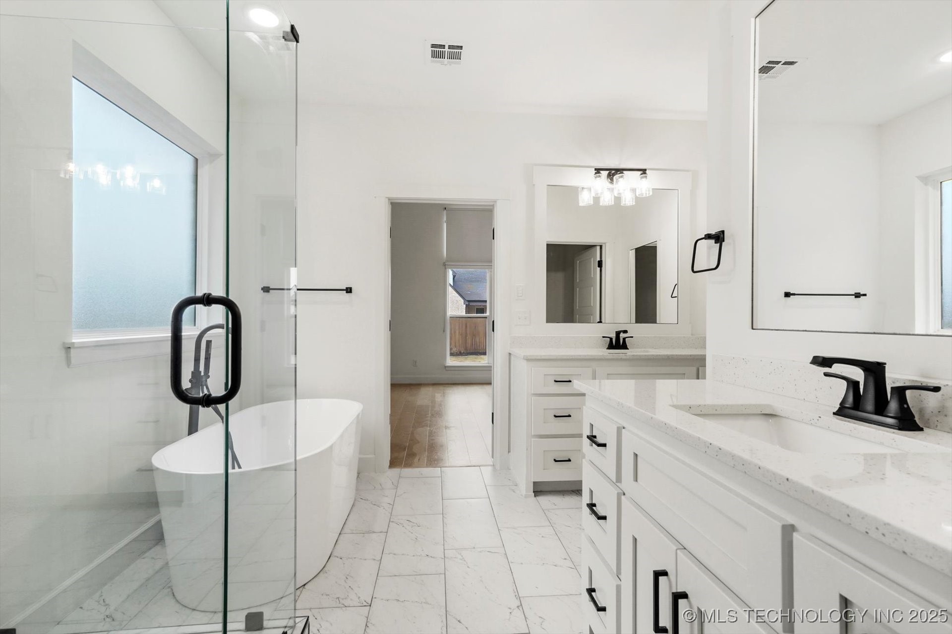 13716 S 21st Court E Property Photo 18