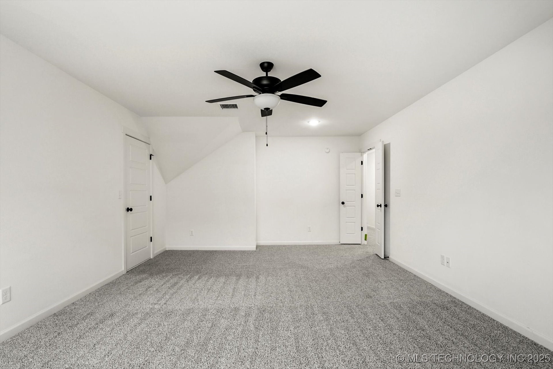 13716 S 21st Court E Property Photo 26