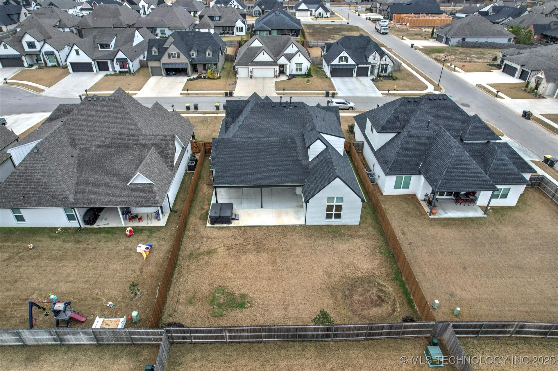 13716 S 21st Court E Property Photo 37