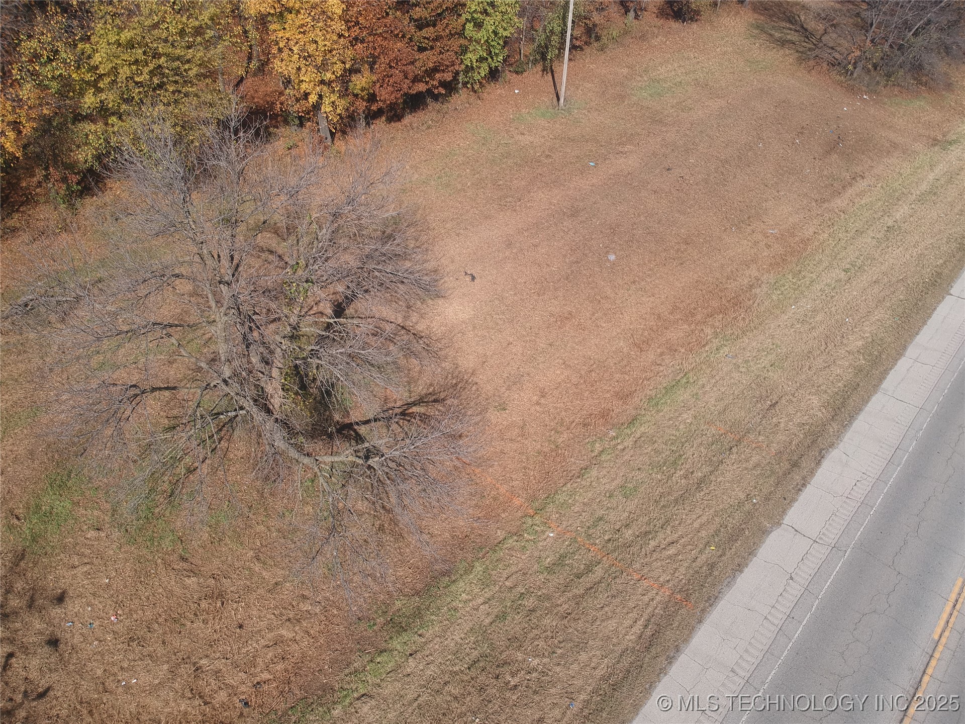 4585 E 266 Highway Property Photo 8