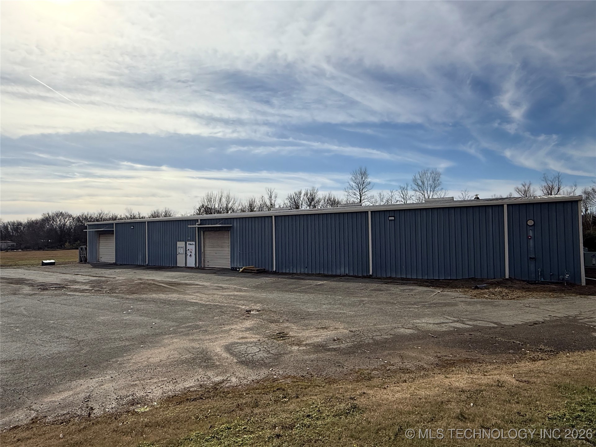 1000 Warmac Street Property Photo 6