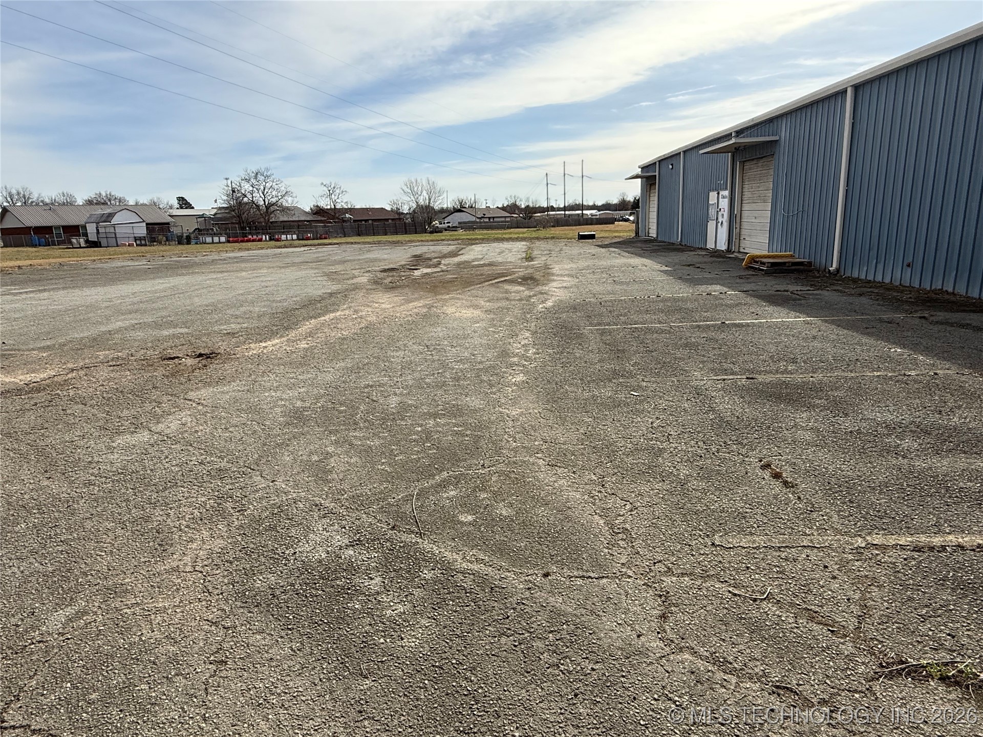 1000 Warmac Street Property Photo 7