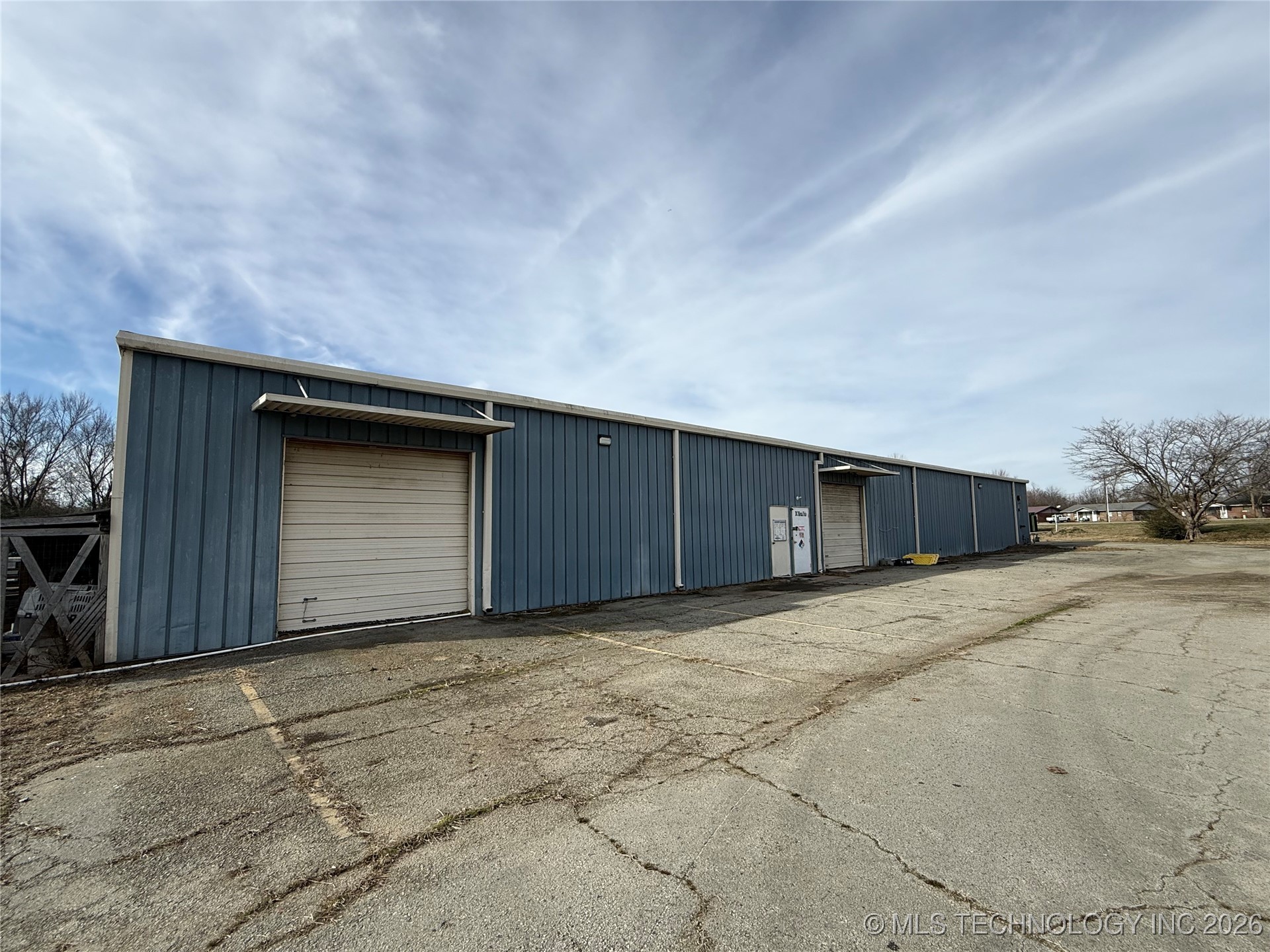 1000 Warmac Street Property Photo 8