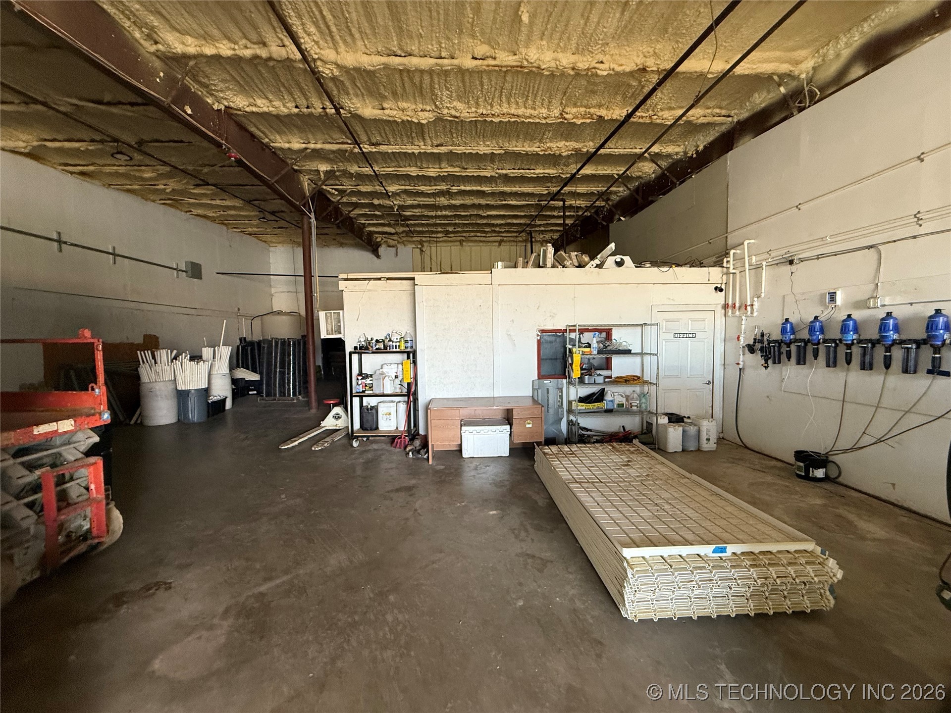 1000 Warmac Street Property Photo 16