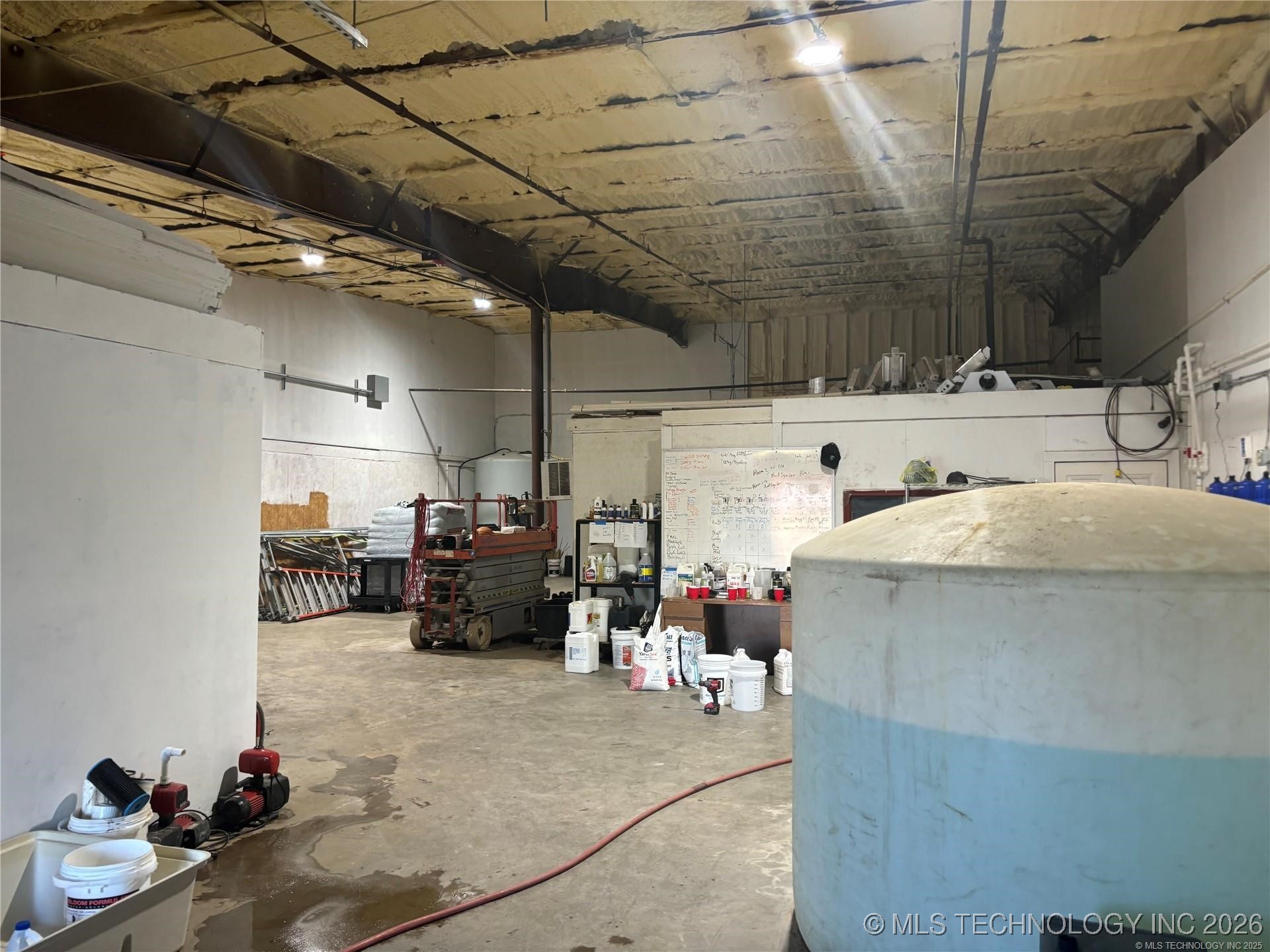 1000 Warmac Street Property Photo 22