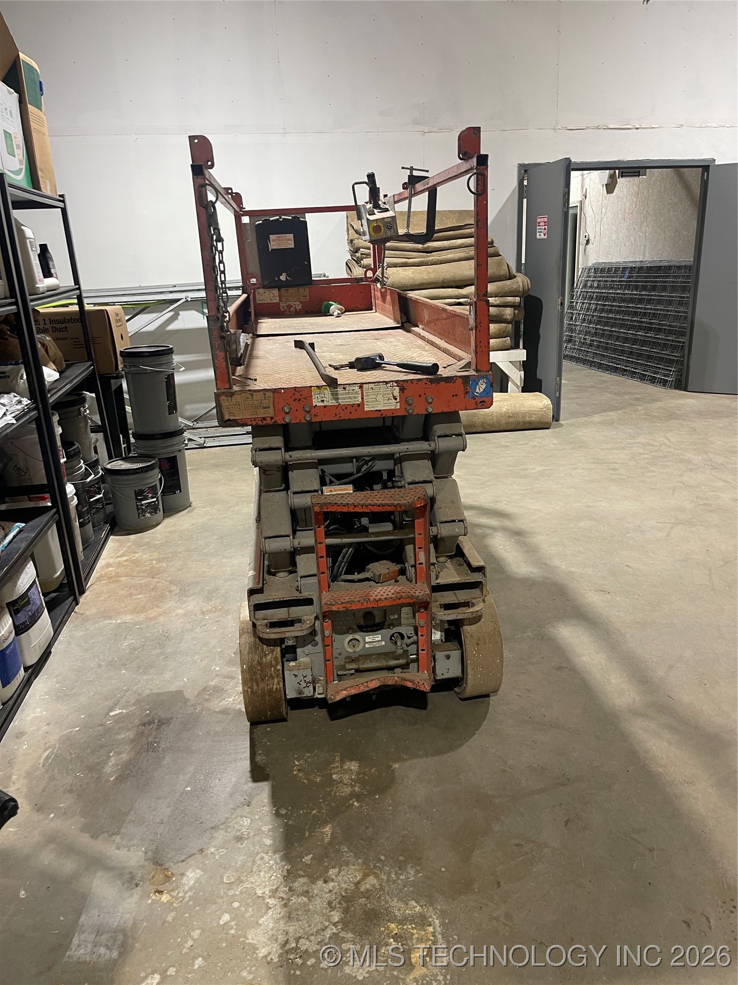 1000 Warmac Street Property Photo 25