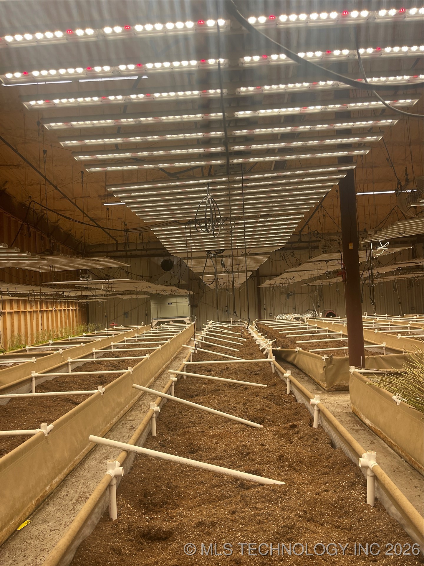 1000 Warmac Street Property Photo 27