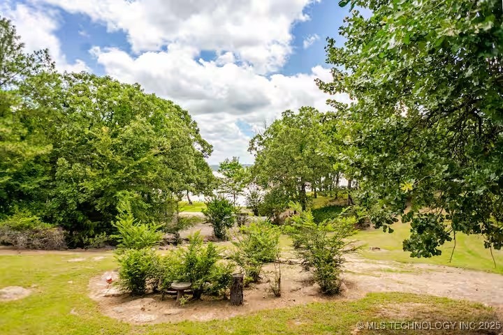 428784 E 1150 Property Photo 6