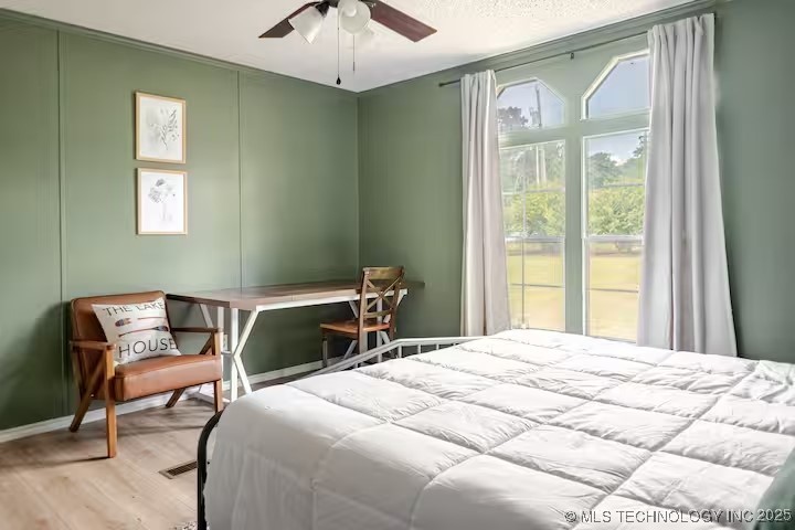 428784 E 1150 Property Photo 26