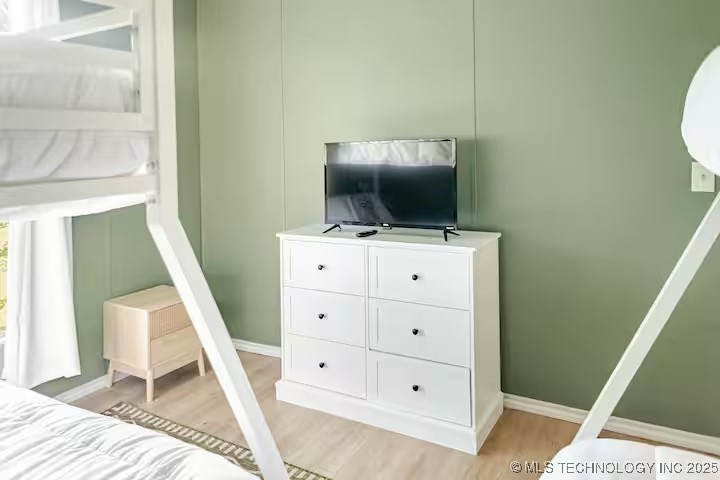 428784 E 1150 Property Photo 37