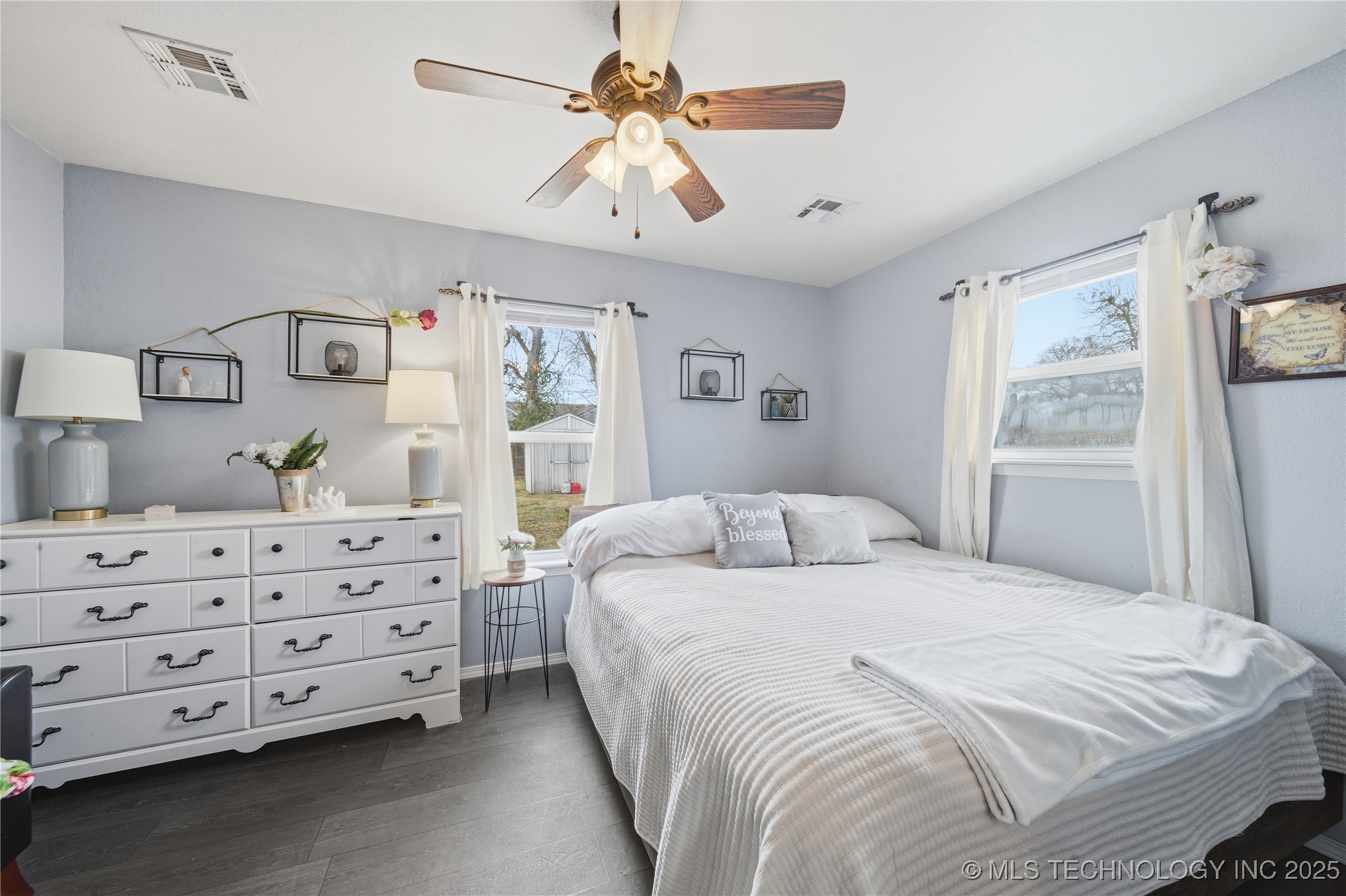 1643 S Oak Avenue Property Photo 15