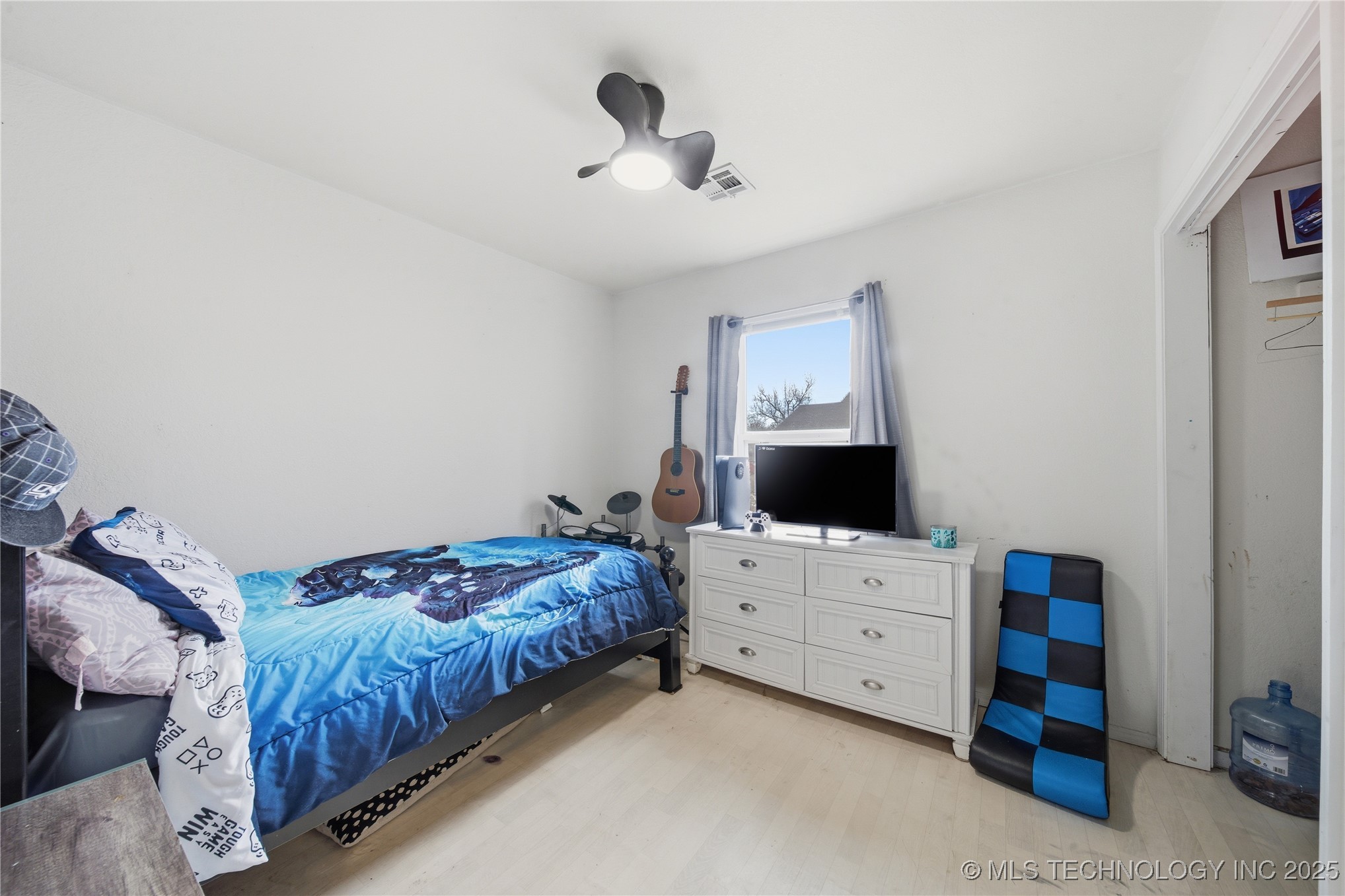 1643 S Oak Avenue Property Photo 20