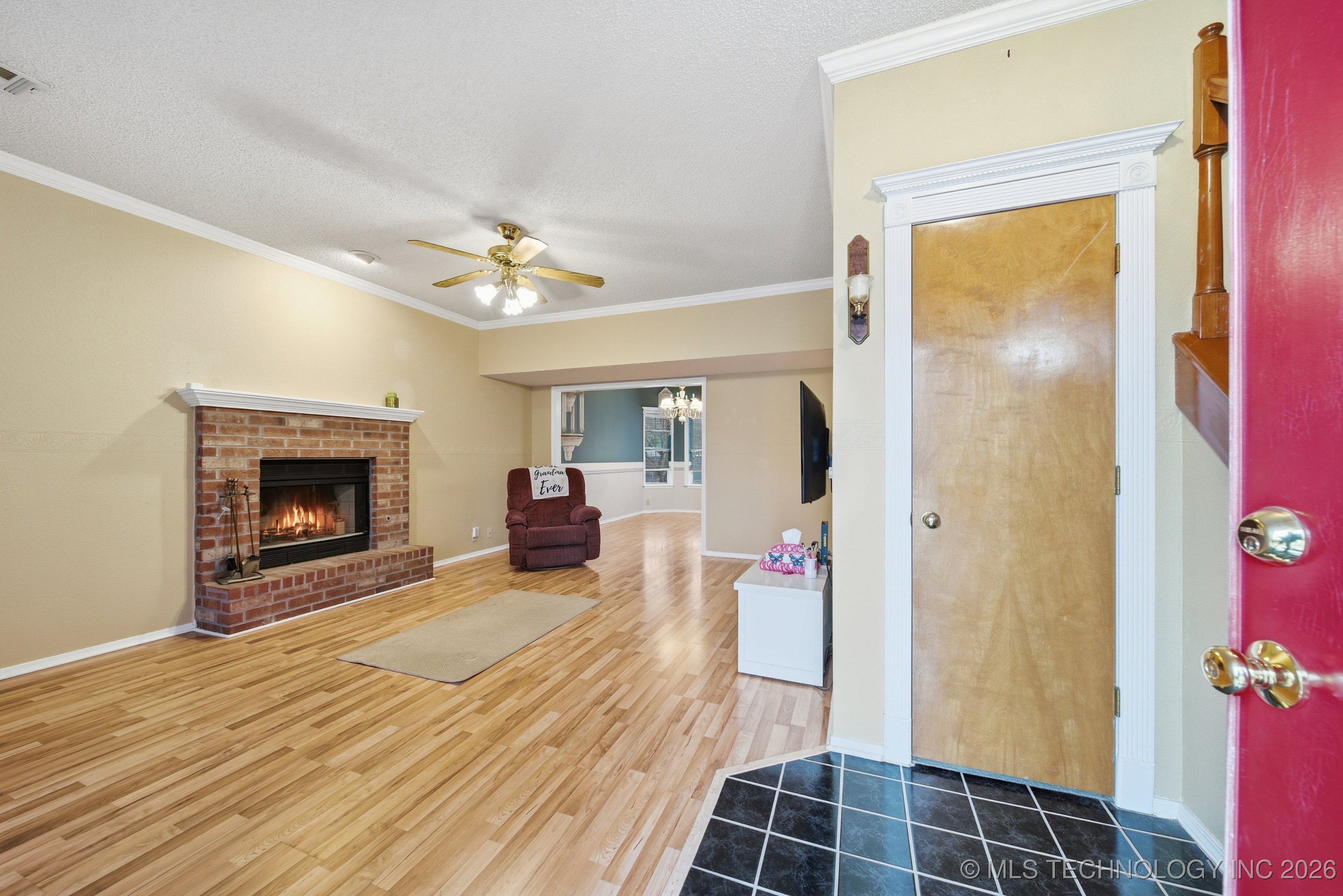 13432 E 36th Street Property Photo 5