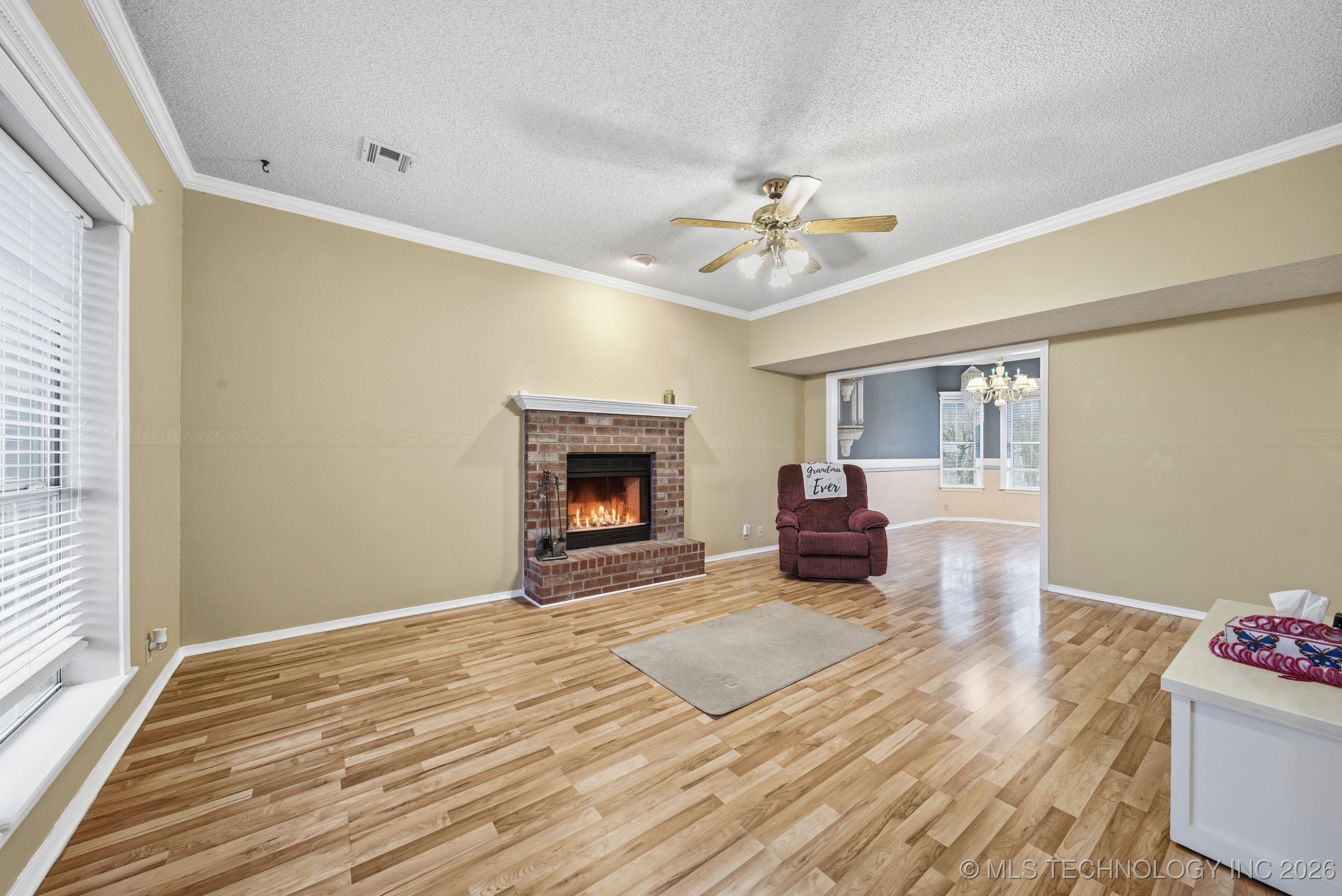 13432 E 36th Street Property Photo 6