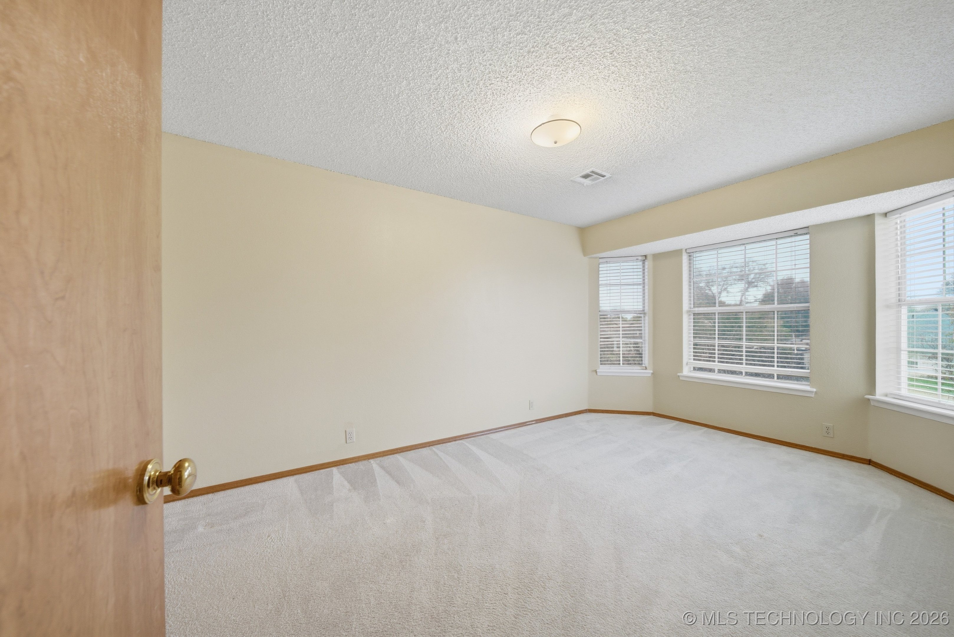 13432 E 36th Street Property Photo 21