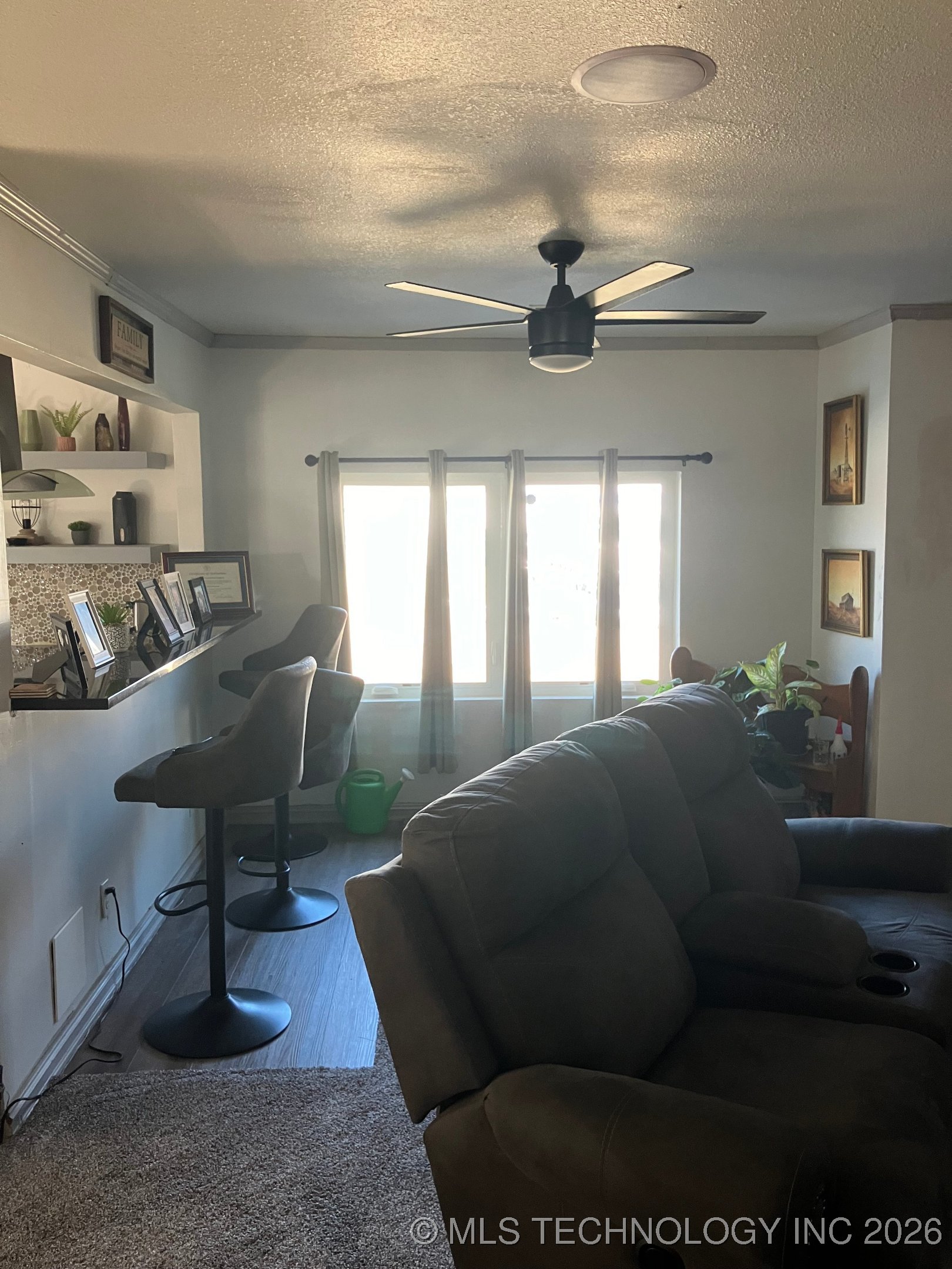 32 E 44th Place North Property Photo 2