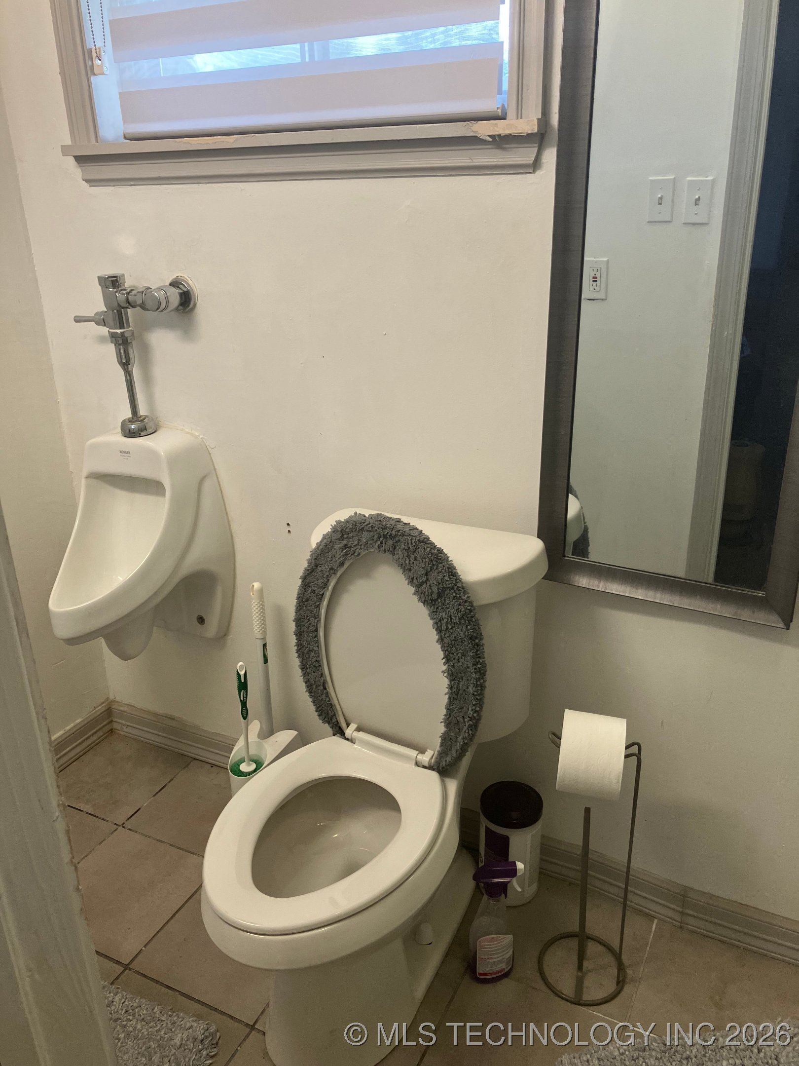 32 E 44th Place North Property Photo 5