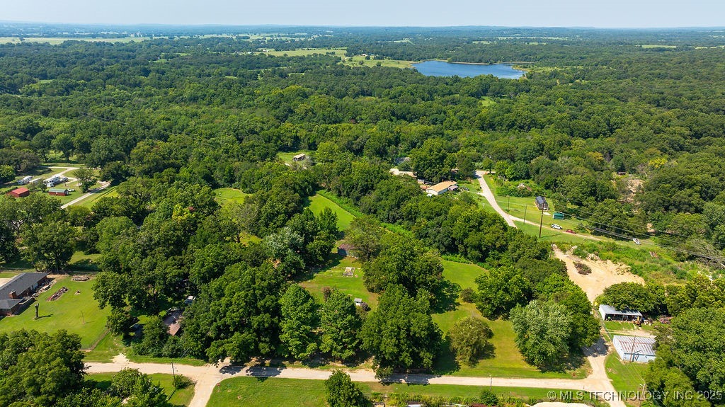 220 N Collins Property Photo 9