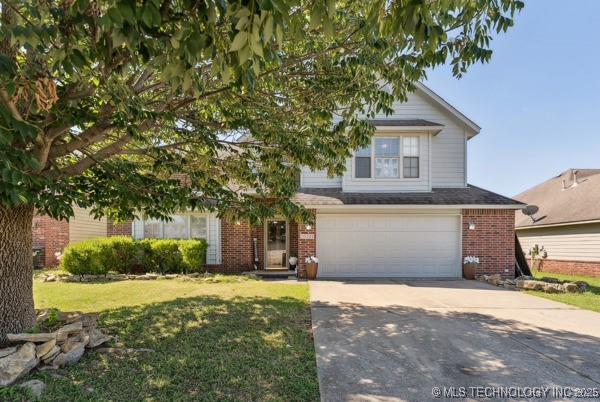 20208 E 37th Street S Property Photo 2