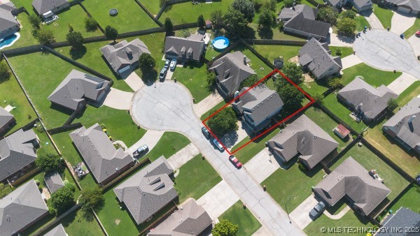 20208 E 37th Street S Property Photo 5