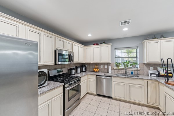 20208 E 37th Street S Property Photo 11